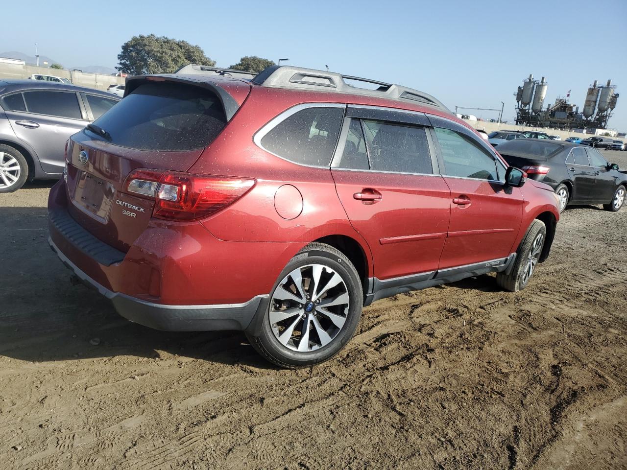 2015 Subaru Outback VIN 4S4BSENC3F3327966 Copart auction photo, front end / rear end damage thumbnail 3