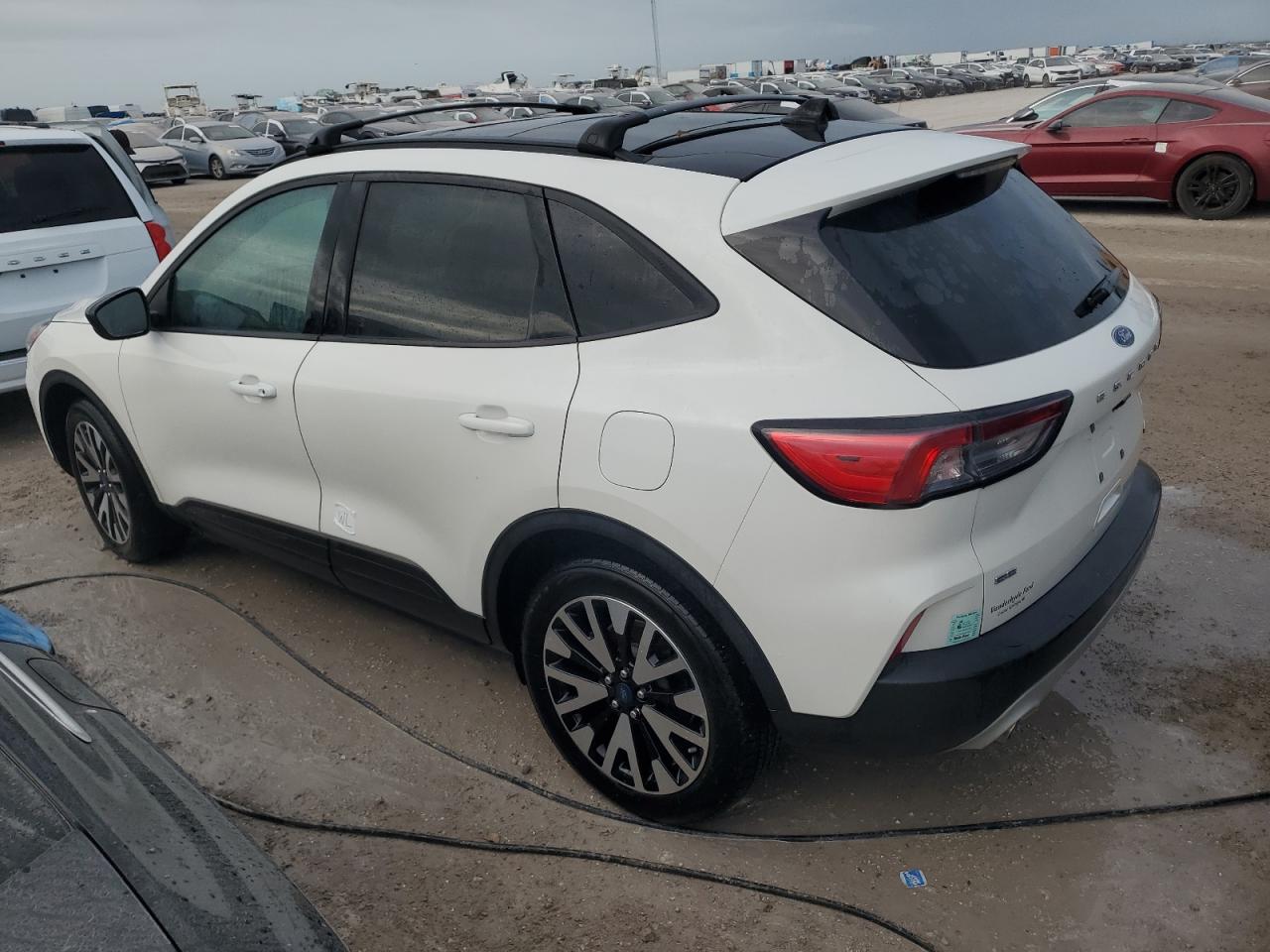 2020 Ford Escape VIN 1FMCU9BZ3LUA52359 Copart auction photo, water/flood damage thumbnail 2