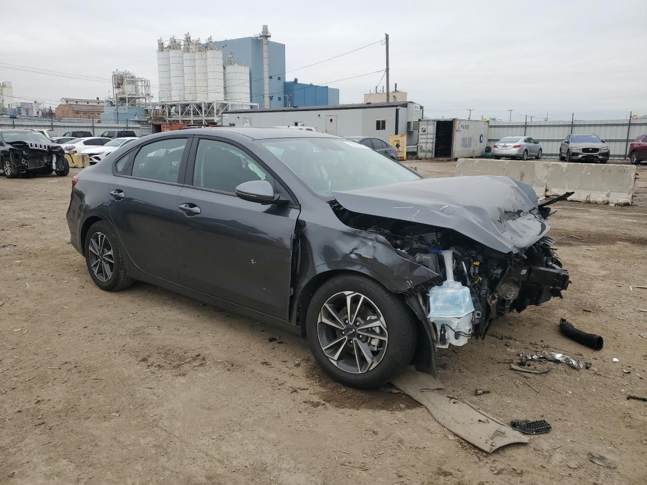 2024 KIA Forte VIN 3KPF24AD3RE749943 Copart auction photo, front end / side damage thumbnail 4