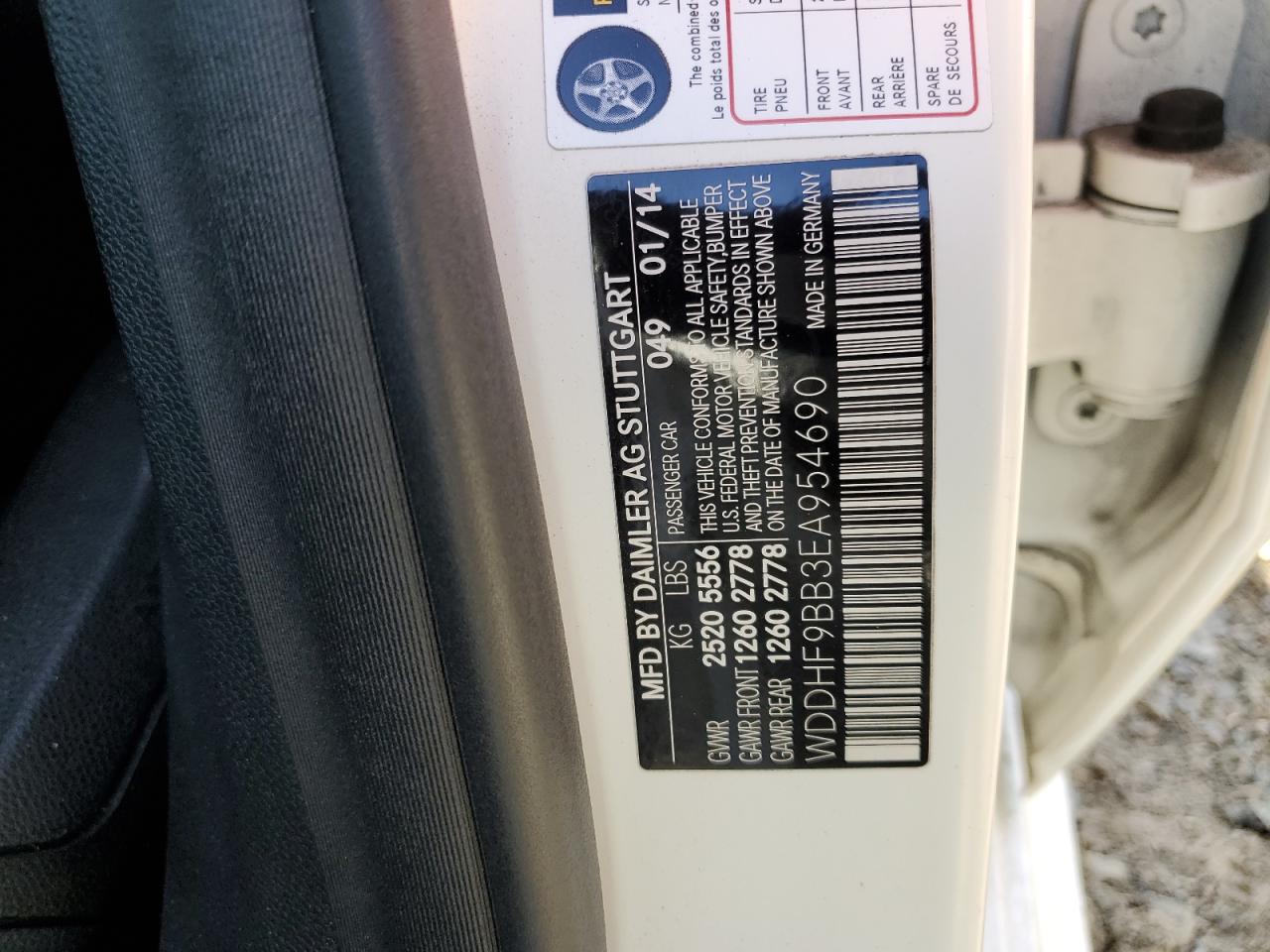 2014 Mercedes-Benz E-klasse VIN WDDHF9BB3EA954690 Copart auction photo, side damage thumbnail 12