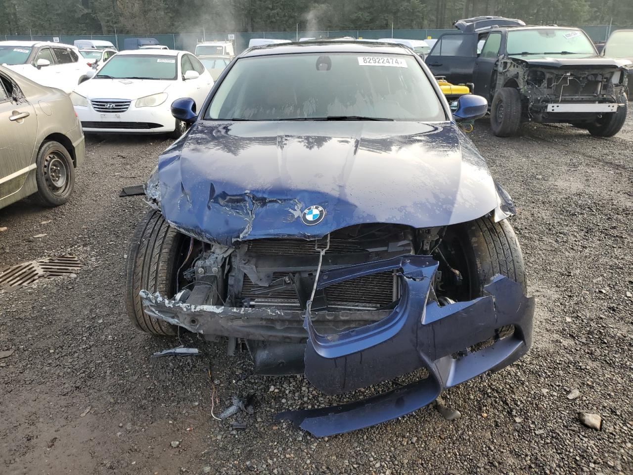 2011 BMW 3er VIN WBAPK5C59BA662781 Copart auction photo, all over damage thumbnail 5