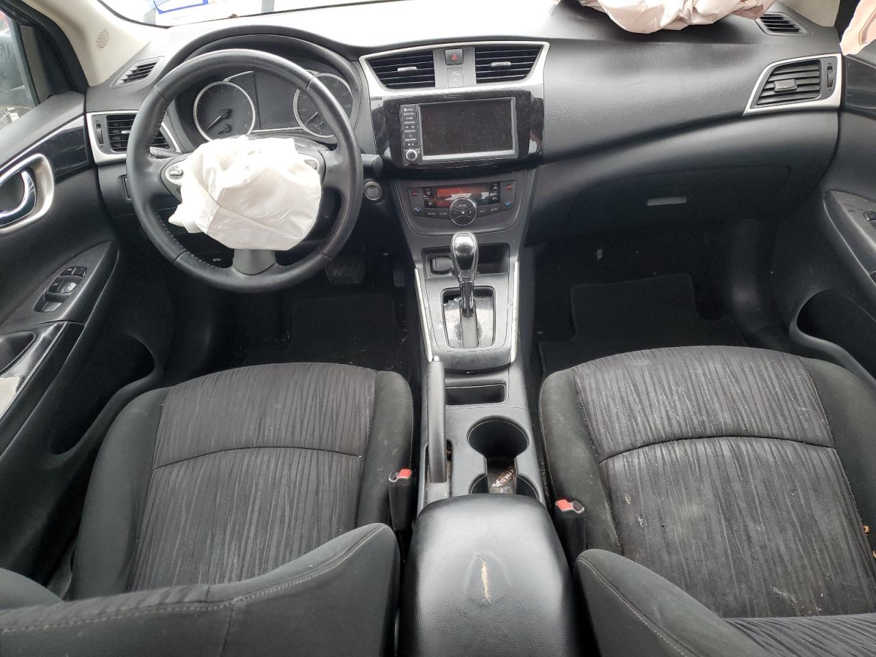 2019 Nissan Sentra VIN 3N1AB7AP0KY400168 Copart auction photo, front end damage thumbnail 8