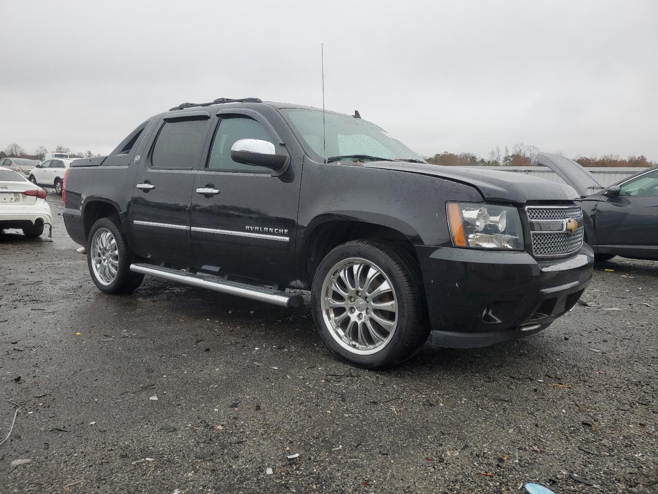 2013 Chevrolet Avalanche VIN 3GNTKGE79DG353576 Copart auction photo, rear end damage thumbnail 4