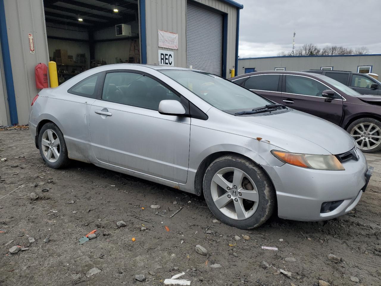 2008 Honda Civic VIN 2HGFG12878H506917 Copart auction photo, all over / undercarriage damage thumbnail 4