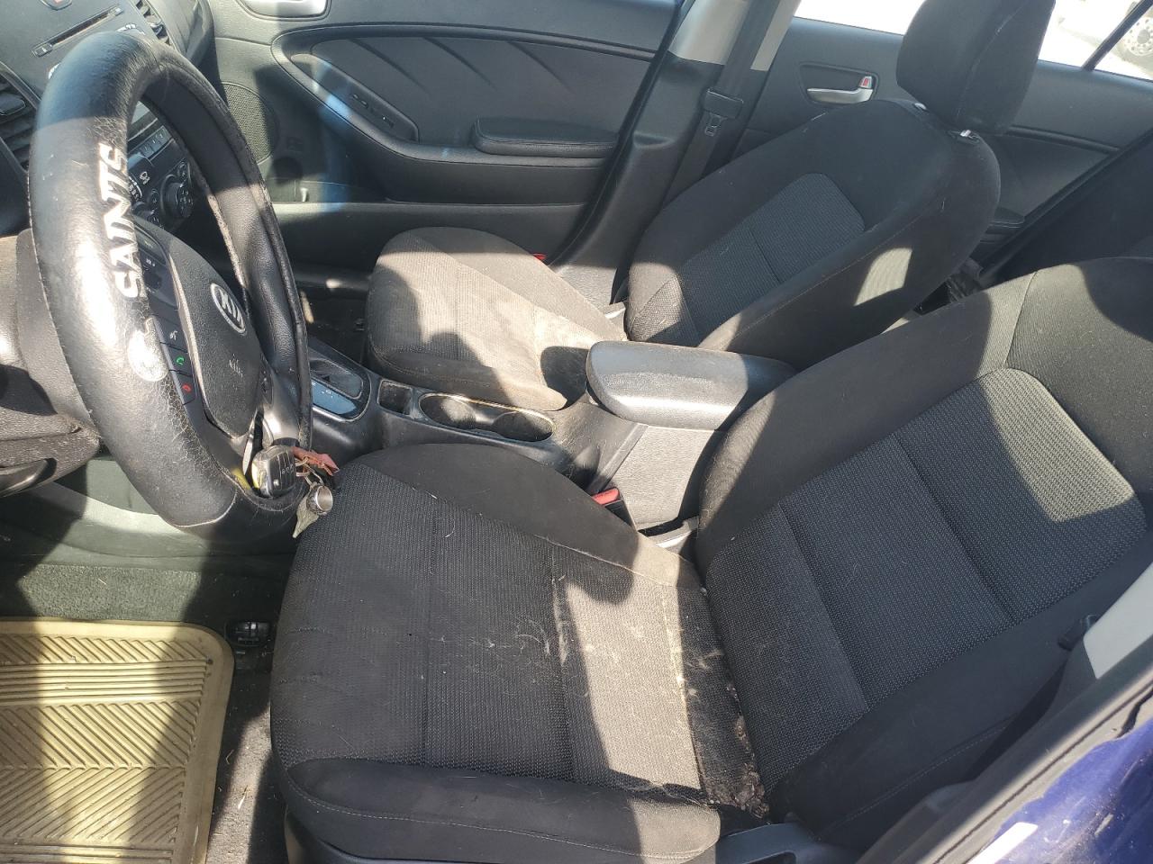 2017 KIA Forte VIN 3KPFK4A7XHE050625 Copart auction photo, normal wear damage thumbnail 7