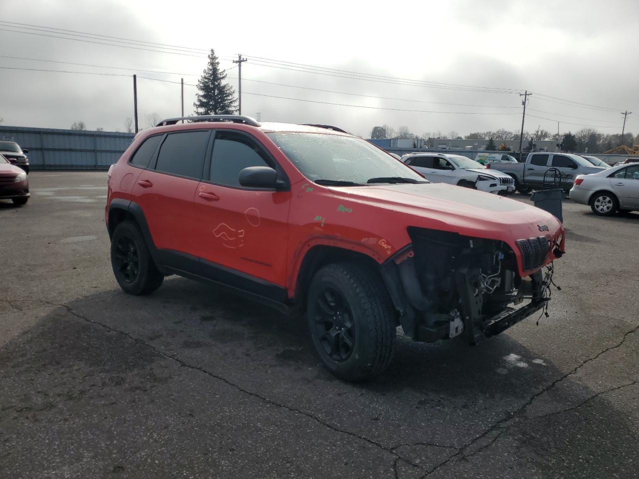 2019 Jeep Cherokee VIN 1C4PJMBX2KD424773 Copart auction photo, front end damage thumbnail 4