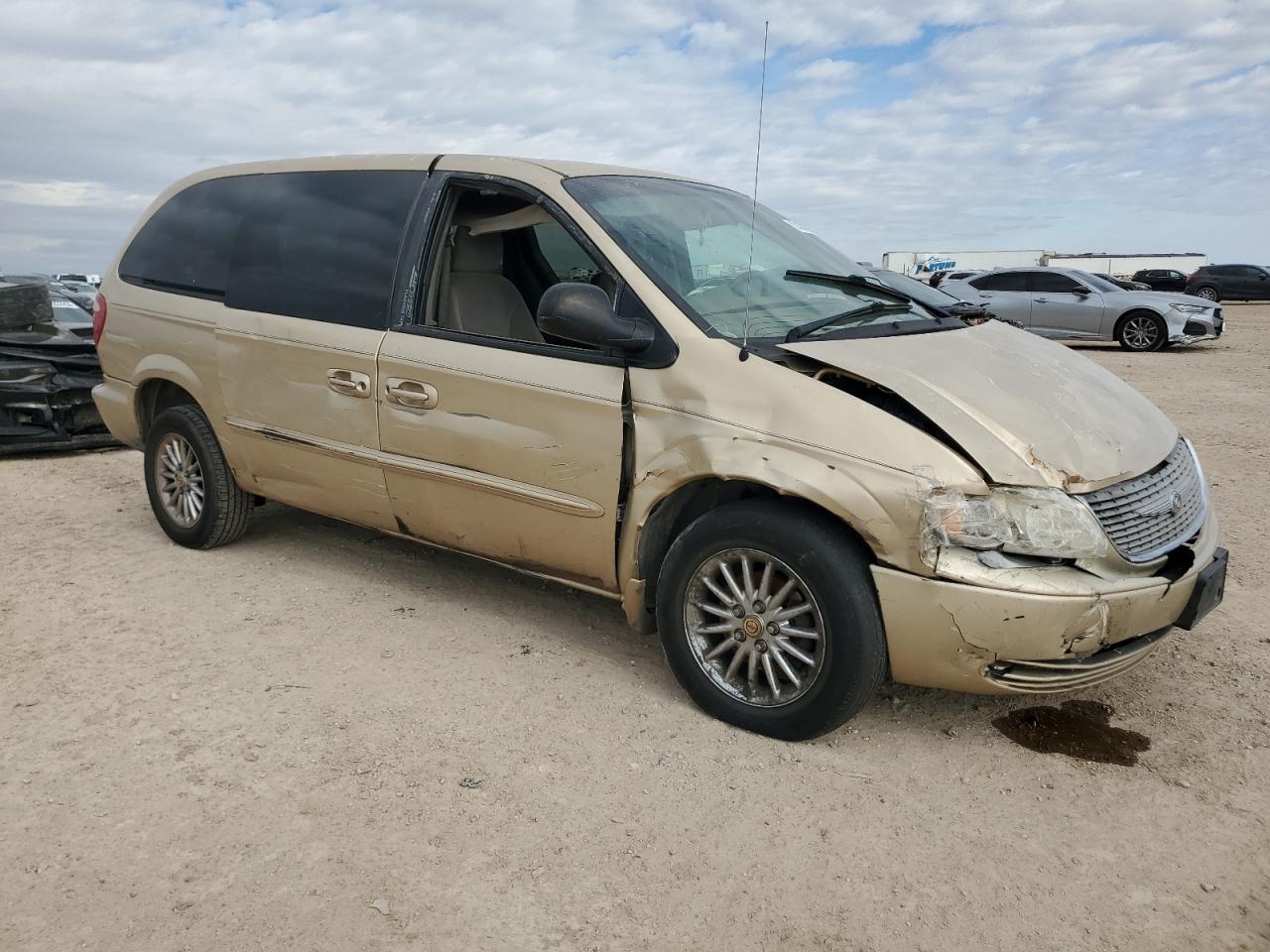 2001 Chrysler Town & Country VIN 2C4GP44G21R154662 Copart auction photo, all over / minor dent/scratches damage thumbnail 4