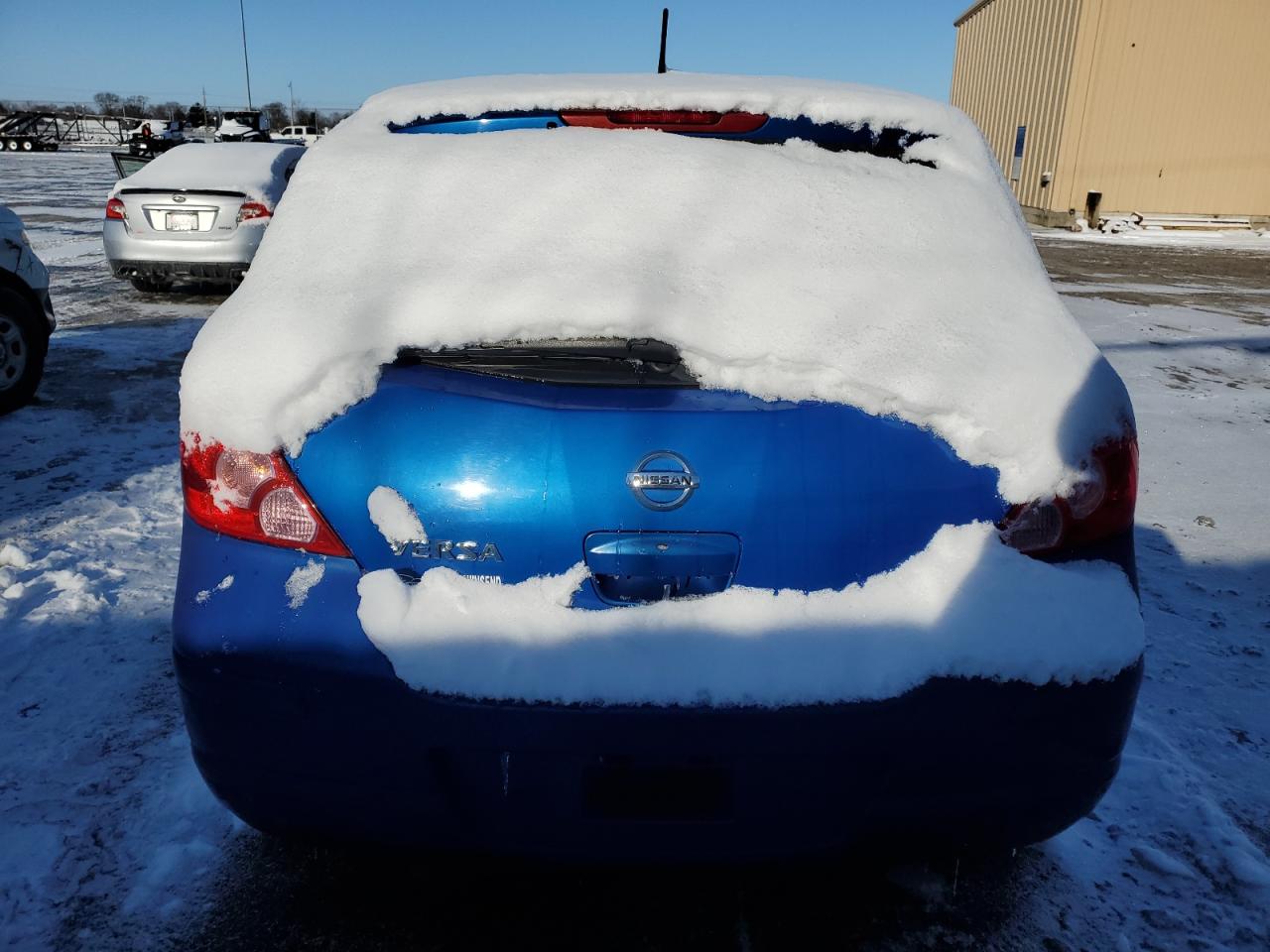 2007 Nissan Versa VIN 3N1BC13E17L351724 Copart auction photo, undercarriage / minor dent/scratches damage thumbnail 6