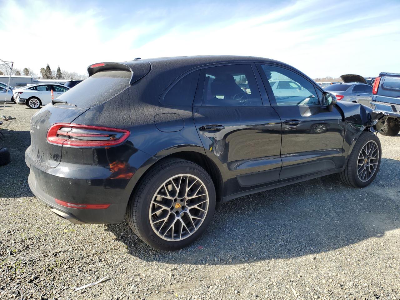 2017 Porsche Macan VIN WP1AA2A56HLB00779 Copart auction photo, front end / side damage thumbnail 3