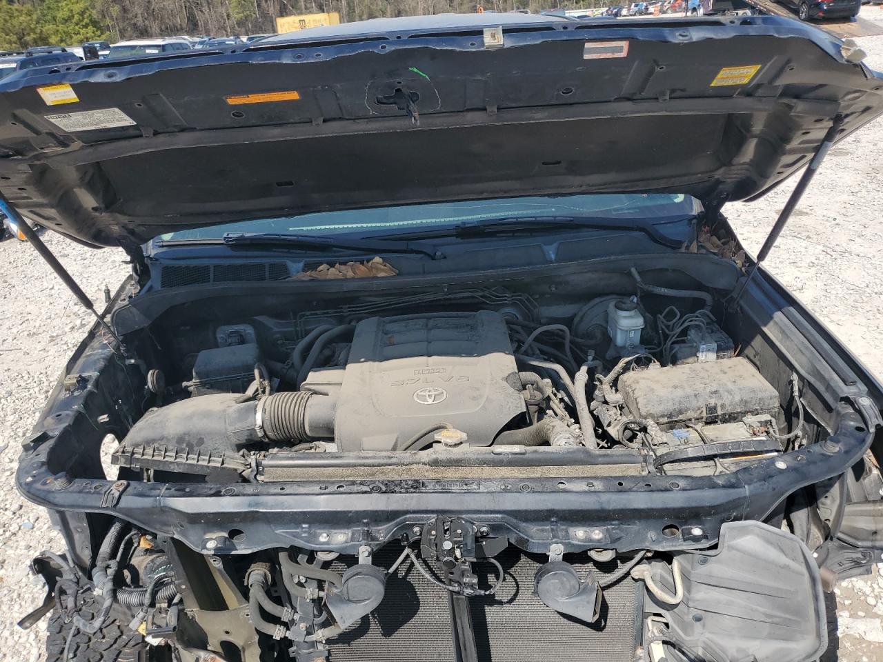 2016 Toyota Tundra VIN 5TFDW5F17GX555462 Copart auction photo, front end / side damage thumbnail 11