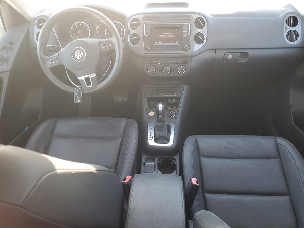 2016 Volkswagen Tiguan VIN WVGAV7AX8GW540774 Copart auction photo, rear end / side damage thumbnail 8