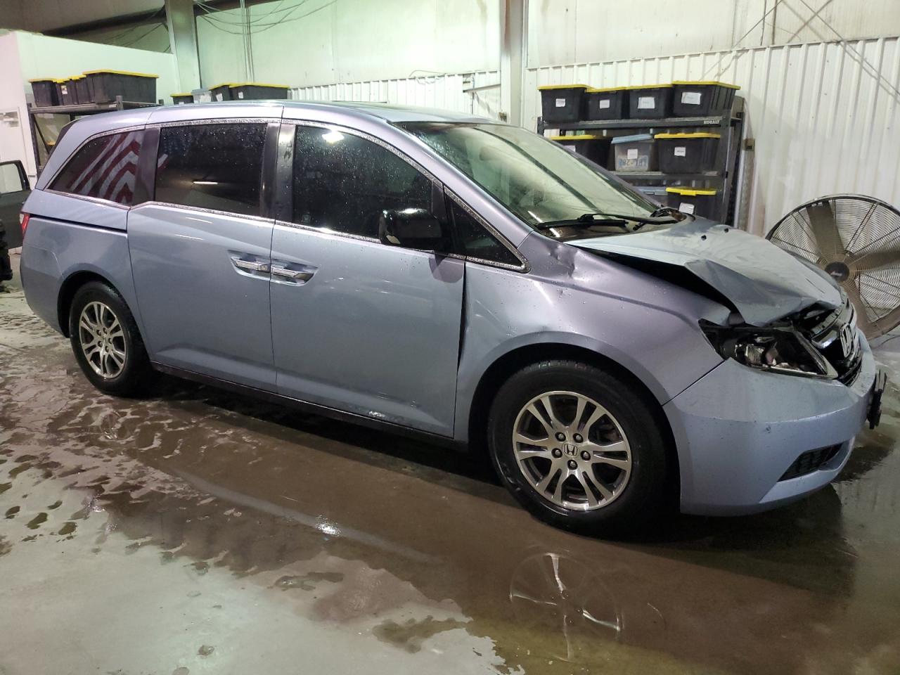 2012 Honda Odyssey VIN 5FNRL5H66CB047253 Copart auction photo, front end / minor dent/scratches damage thumbnail 4