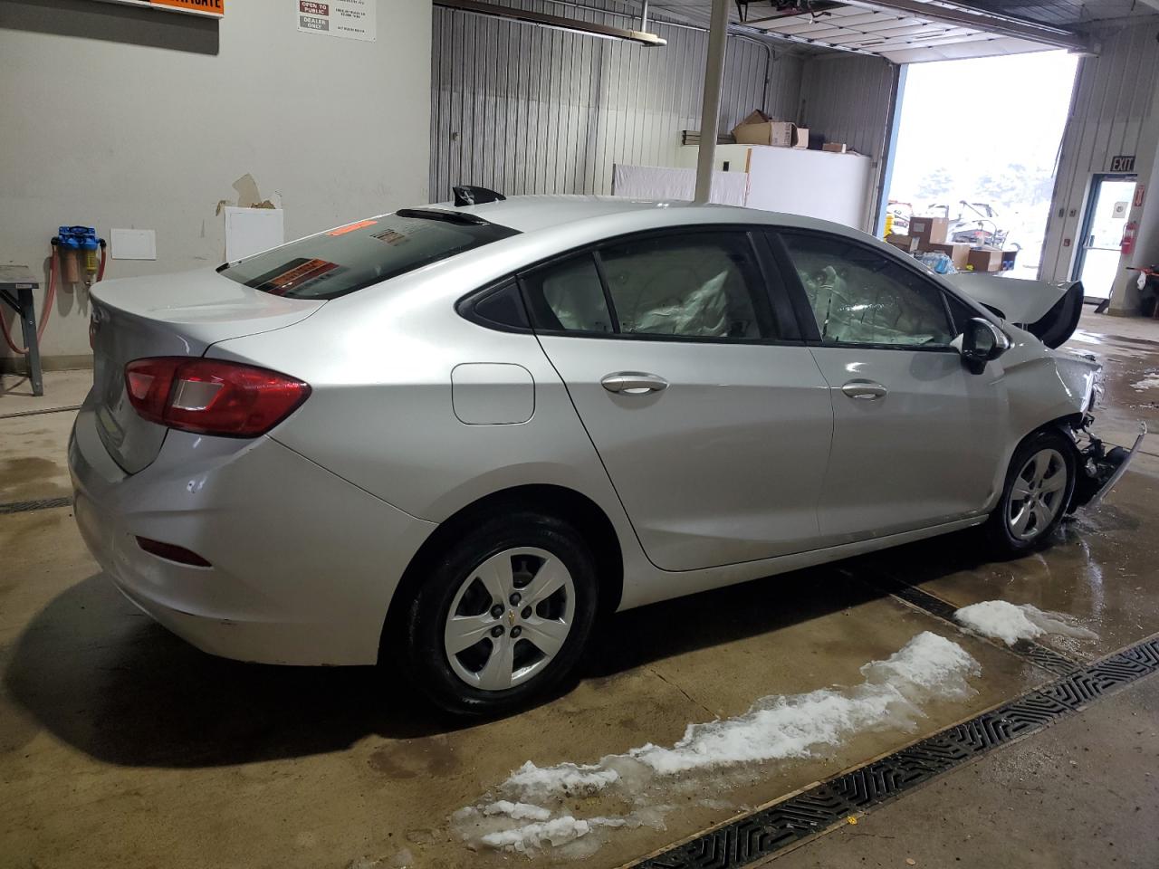 2018 Chevrolet Cruze VIN 1G1BC5SM8J7131322 Copart auction photo, front end damage thumbnail 3