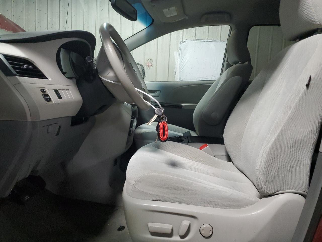 2013 Toyota Sienna VIN 5TDJK3DC9DS056350 Copart auction photo, all over damage thumbnail 7