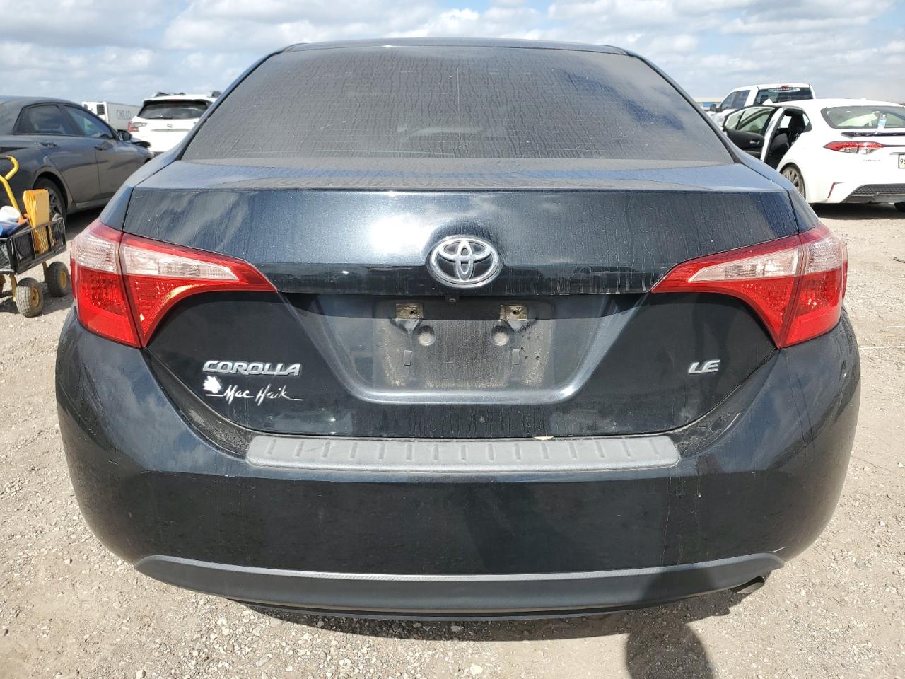 2018 Toyota Corolla VIN 5YFBURHE8JP847034 Copart auction photo, mechanical / minor dent/scratches damage thumbnail 6