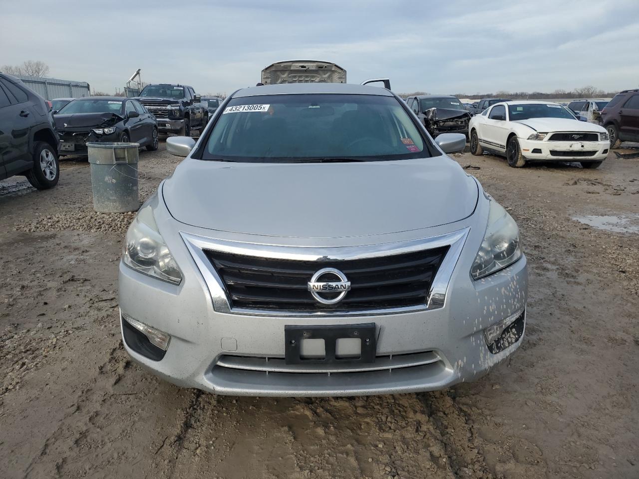 2015 Nissan Altima VIN 1N4AL3AP0FN358466 Copart auction photo, side damage thumbnail 5