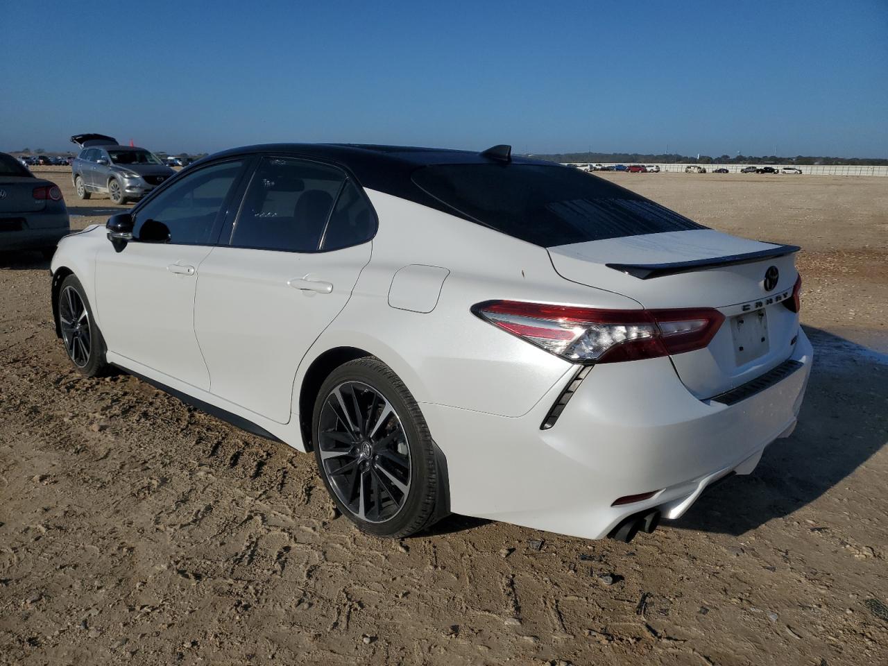 2019 Toyota Camry VIN 4T1B61HK4KU291306 Copart auction photo, front end / side damage thumbnail 2