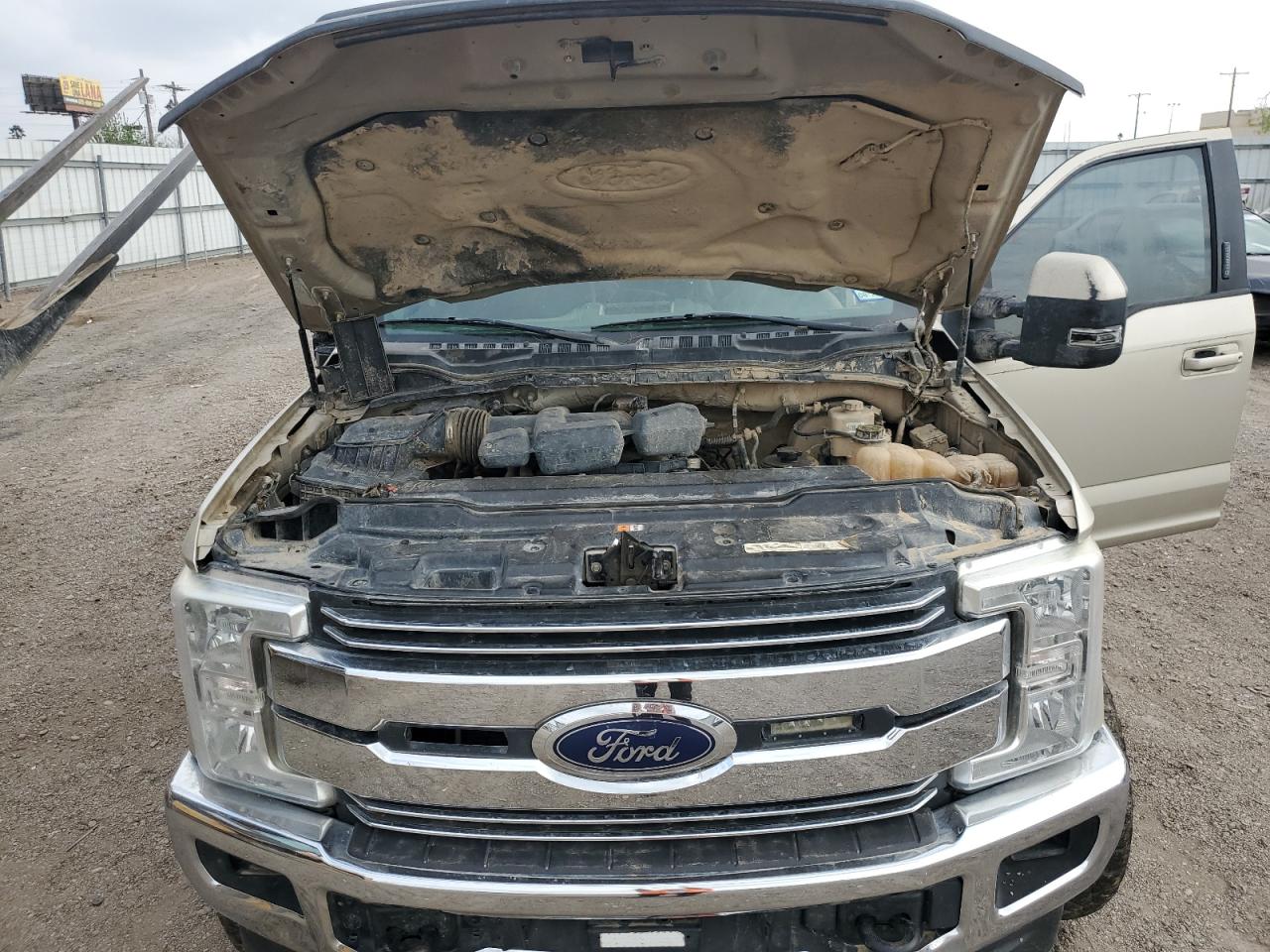 2017 Ford F250 VIN 1FT7W2B66HEF43846 Copart auction photo, missing/altered vin / all over damage thumbnail 11