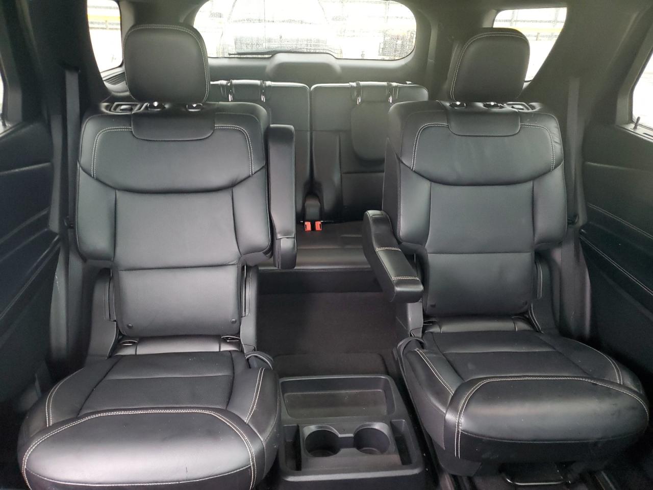 2020 Ford Explorer VIN 1FM5K8GC3LGC23106 Copart auction photo, rear end / minor dent/scratches damage thumbnail 10