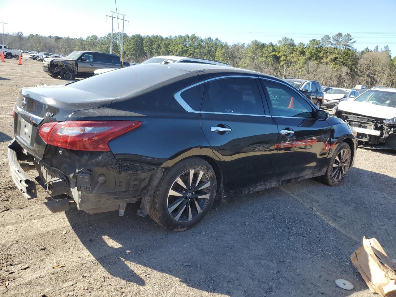 2018 Nissan Altima VIN 1N4AL3AP6JC267285 Copart auction photo, side / rear end damage thumbnail 3
