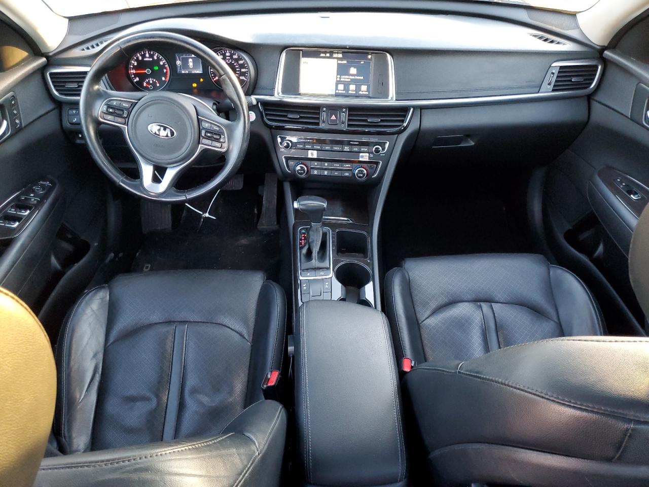 2017 KIA Optima VIN 5XXGU4L3XHG141958 Copart auction photo, front end / minor dent/scratches damage thumbnail 8