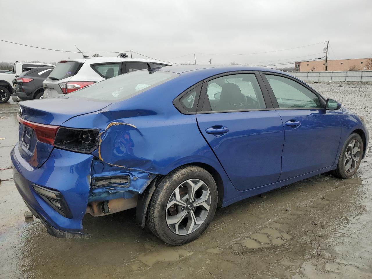 2021 KIA Forte VIN 3KPF24AD3ME376007 Copart auction photo, front end / rear end damage thumbnail 3