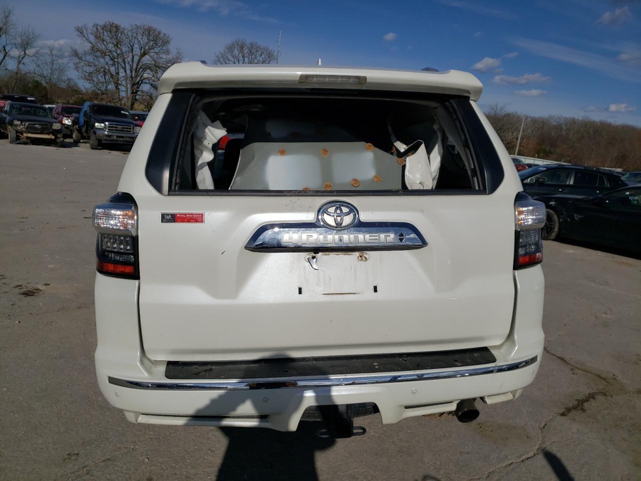 2019 Toyota 4Runner VIN JTEBU5JR3K5703889 Copart auction photo, front end / side damage thumbnail 6