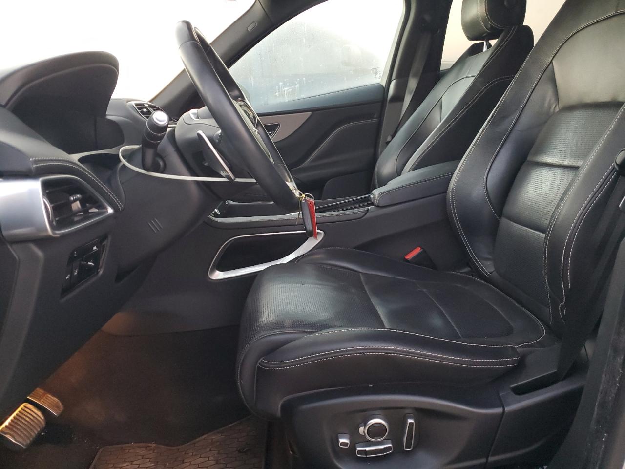 2018 Jaguar F-Pace VIN SADCM2FV4JA253046 Copart auction photo, front end / side damage thumbnail 7