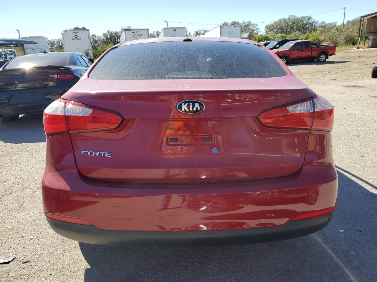 2015 KIA Forte VIN KNAFX4A69F5365446 Copart auction photo, all over / undercarriage damage thumbnail 6