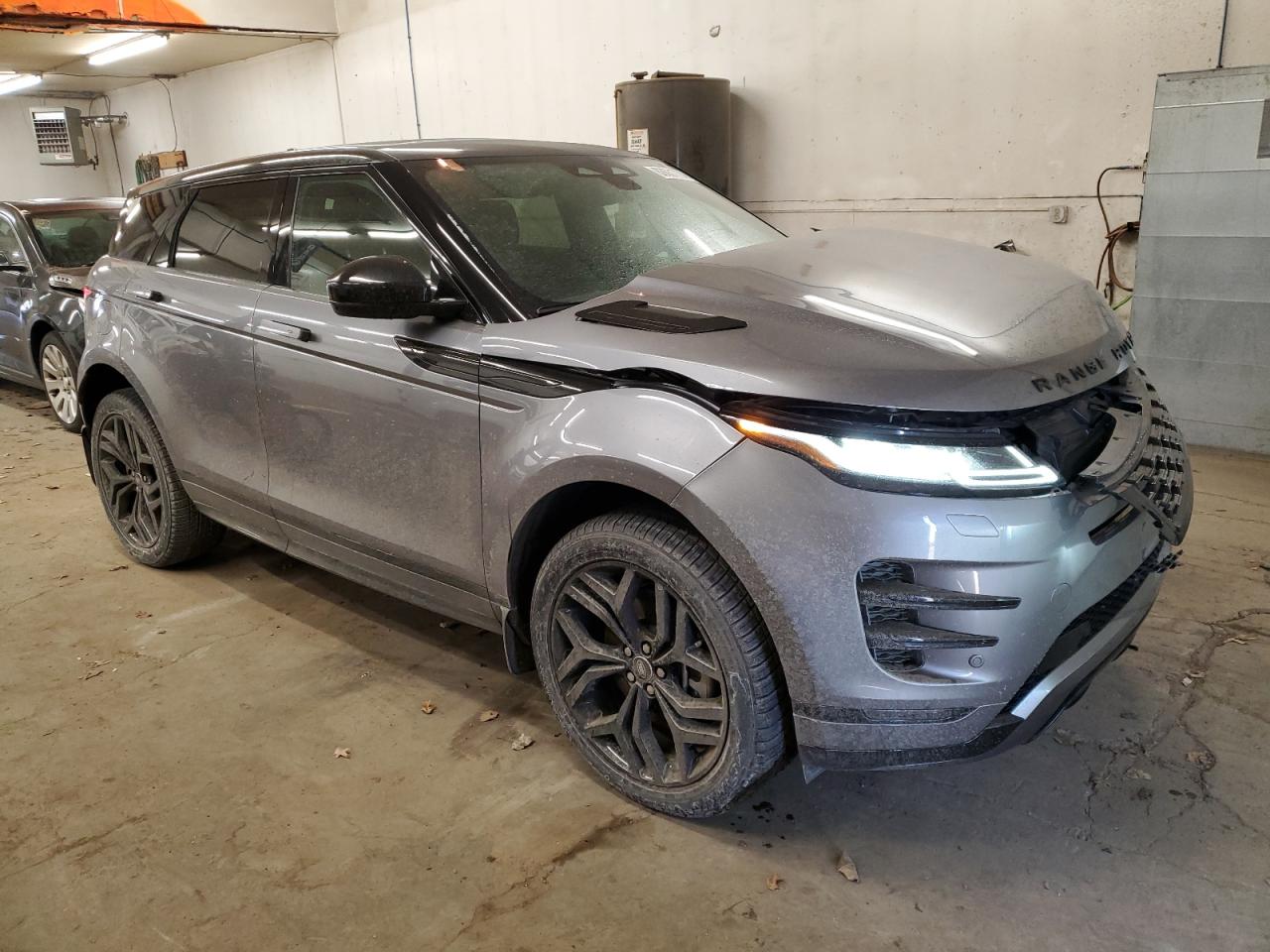 2023 Land Rover Range Rover VIN SALZL2FX5PH221595 Copart auction photo, front end damage thumbnail 4
