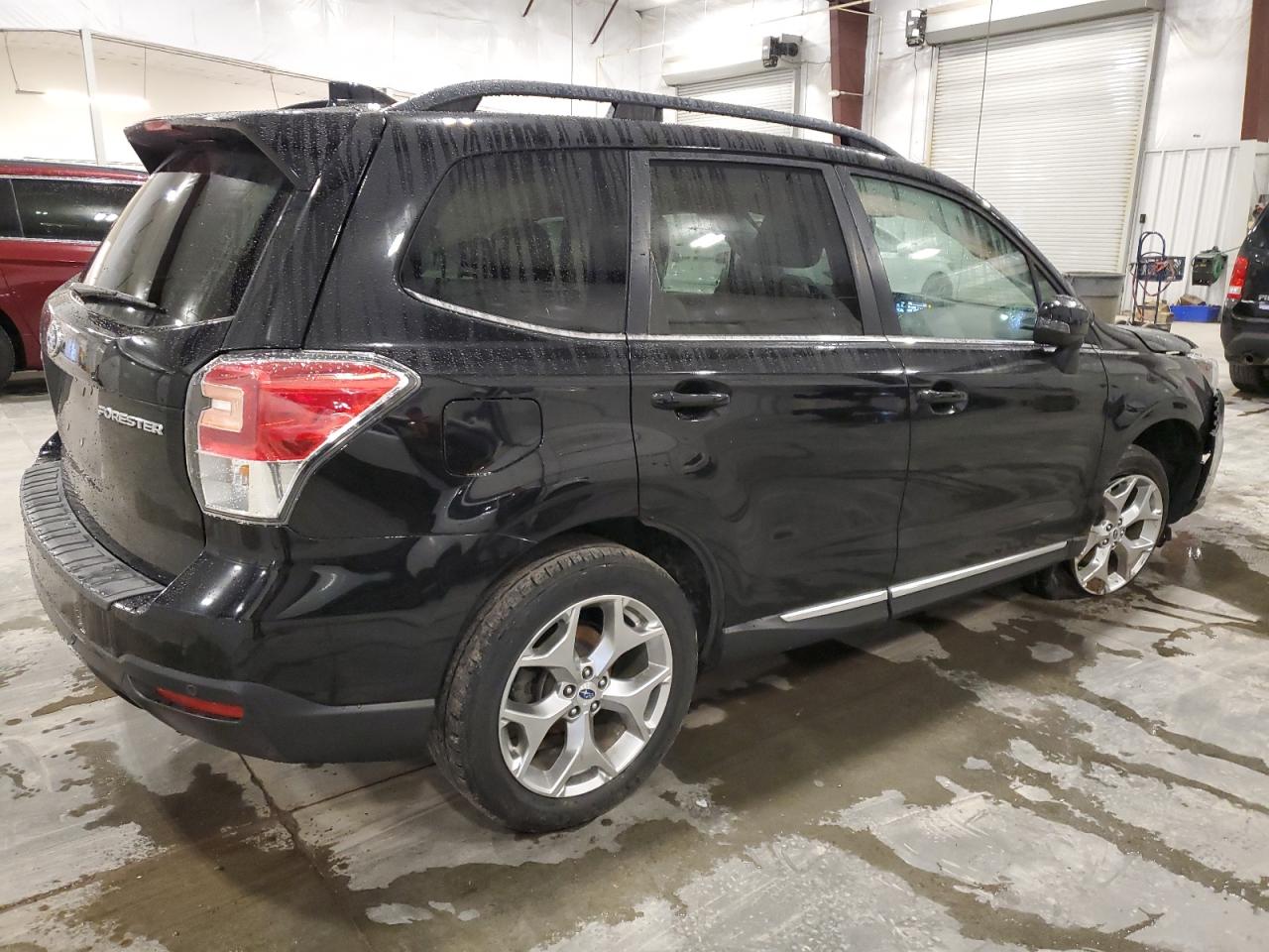 2018 Subaru Forester VIN JF2SJAWC3JH594665 Copart auction photo, front end / side damage thumbnail 3