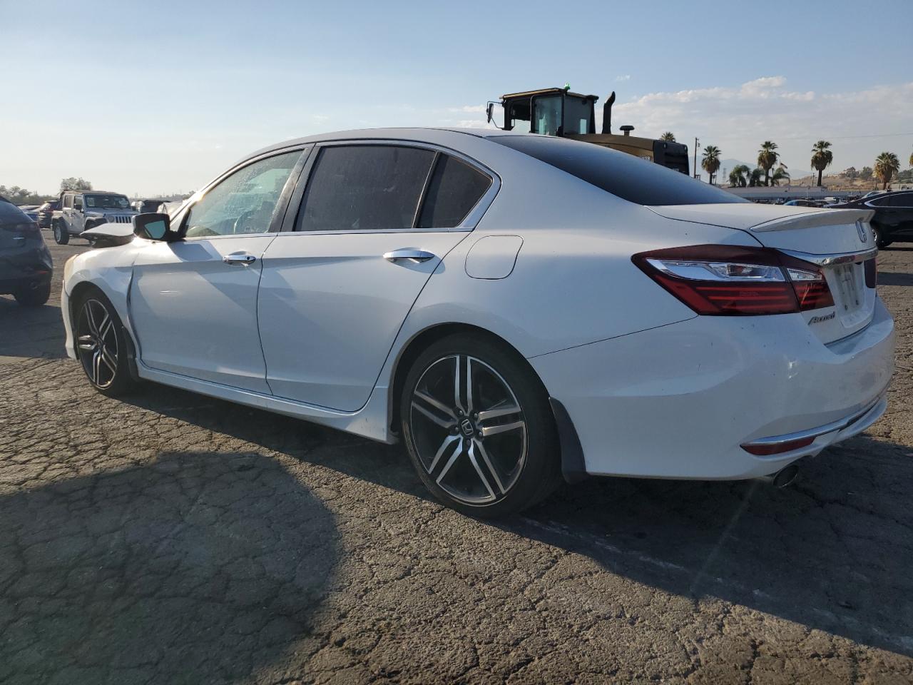2016 Honda Accord VIN 1HGCR2F55GA235095 Copart auction photo, front end / side damage thumbnail 2