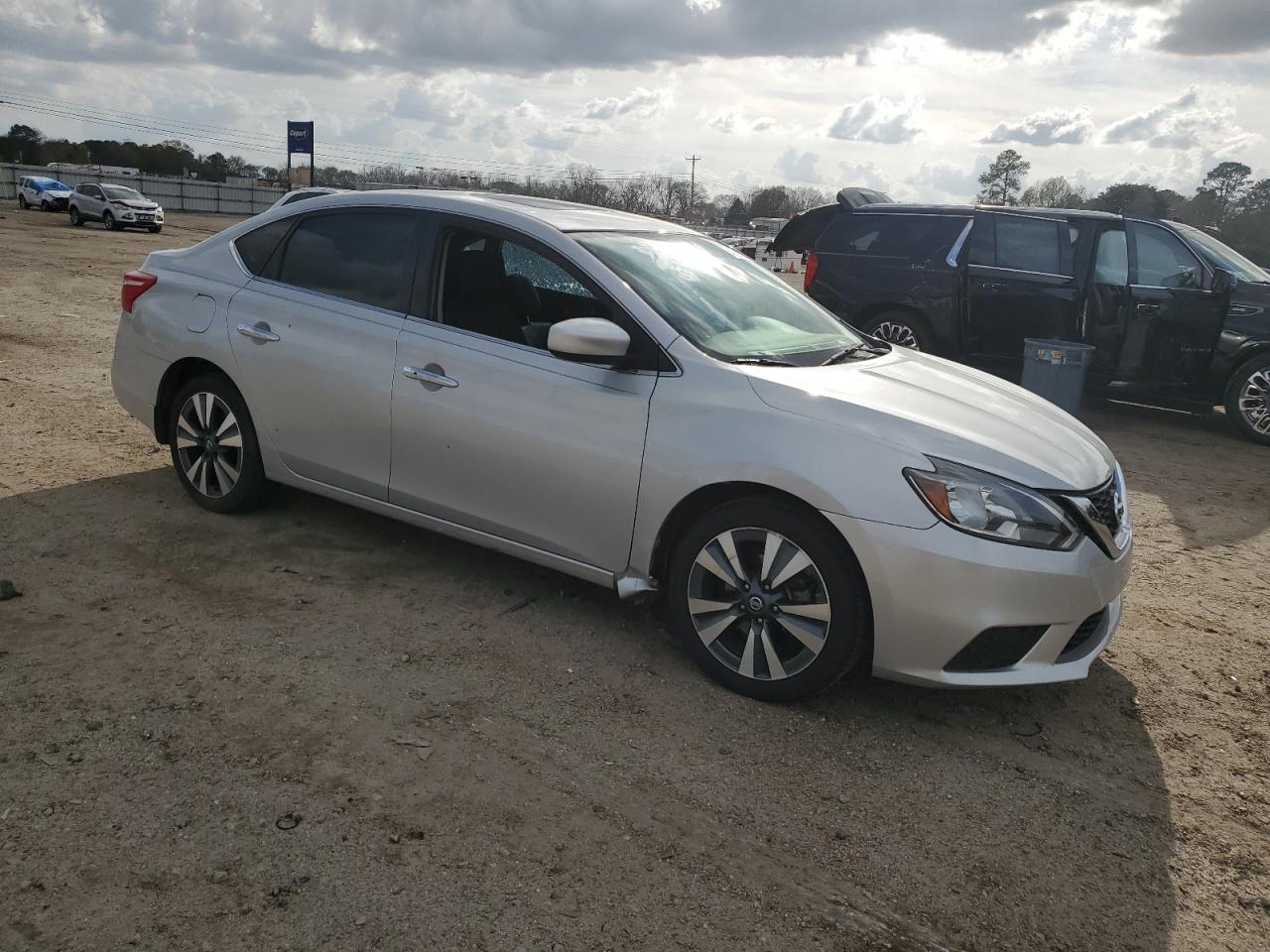2019 Nissan Sentra VIN 3N1AB7AP8KY202535 Copart auction photo, vandalism damage thumbnail 4