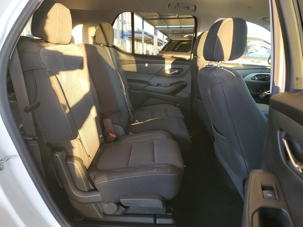 2021 Chevrolet Traverse VIN 1GNERFKW4MJ143461 Copart auction photo, front end damage thumbnail 11
