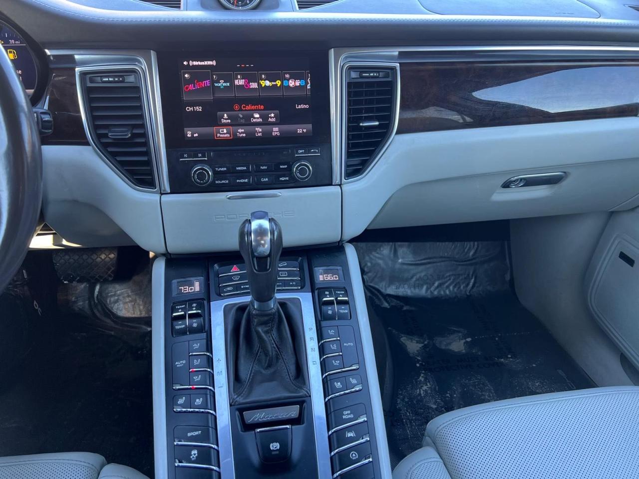 2018 Porsche Macan VIN WP1AB2A53JLB30910 Copart auction photo, normal wear damage thumbnail 9