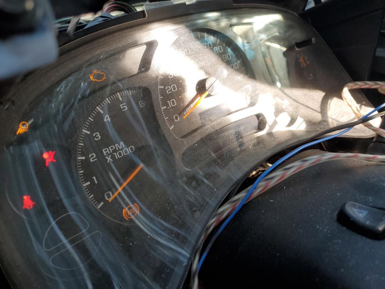 2005 Chevrolet Avalanche VIN 3GNEC12Z75G158585 Copart auction photo, all over damage thumbnail 9