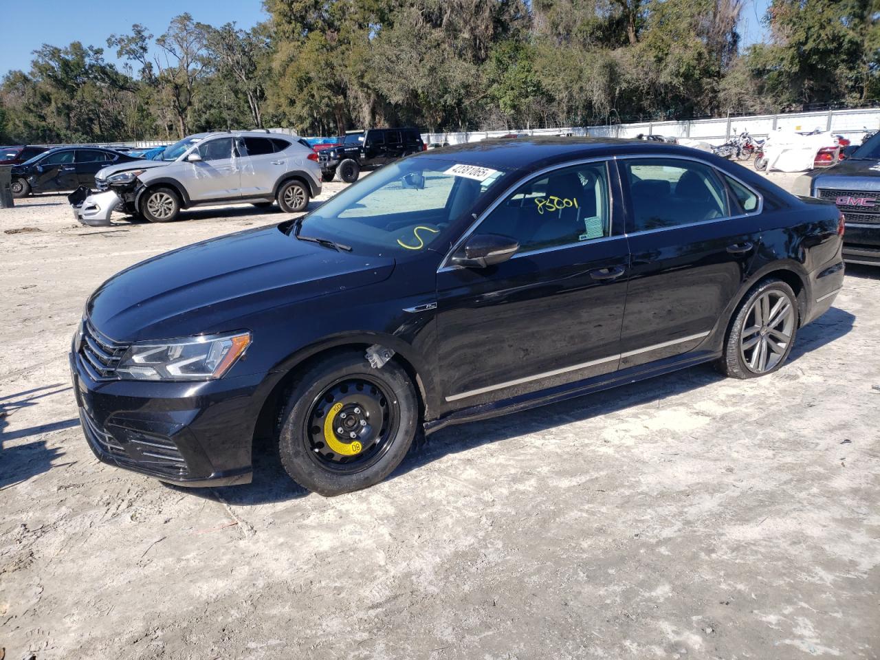 2017 Volkswagen Passat VIN 1VWDT7A34HC045136