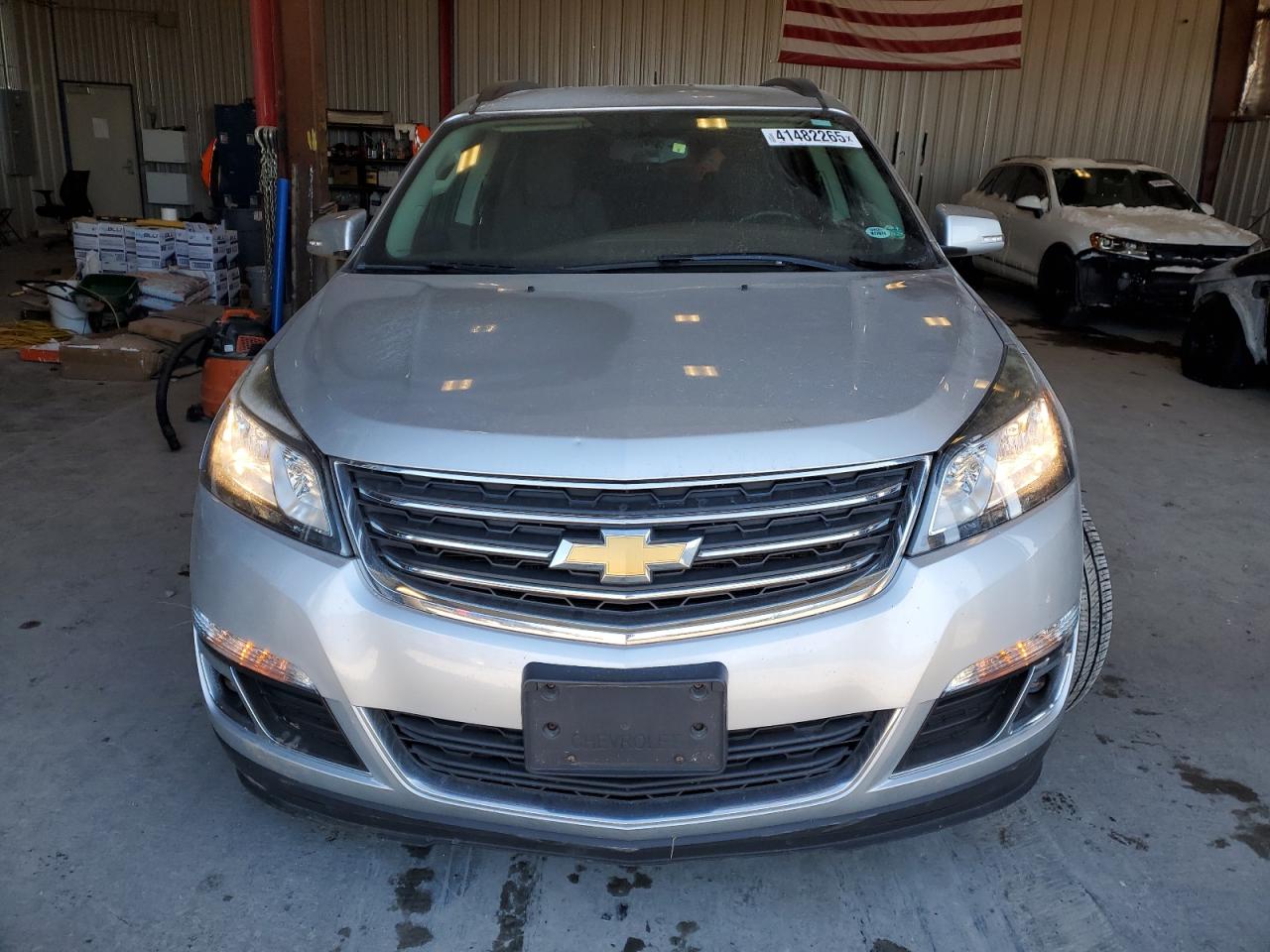 2017 Chevrolet Traverse VIN 1GNKVGKD5HJ147835 Copart auction photo, all over damage thumbnail 5