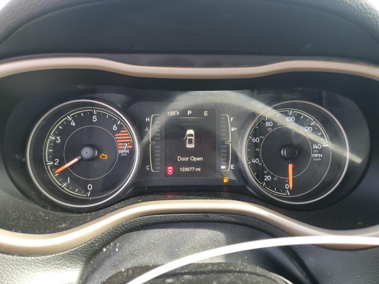 2016 Jeep Grand Cherokee VIN 1C4PJMCB2GW321688 Copart auction photo, front end / minor dent/scratches damage thumbnail 9