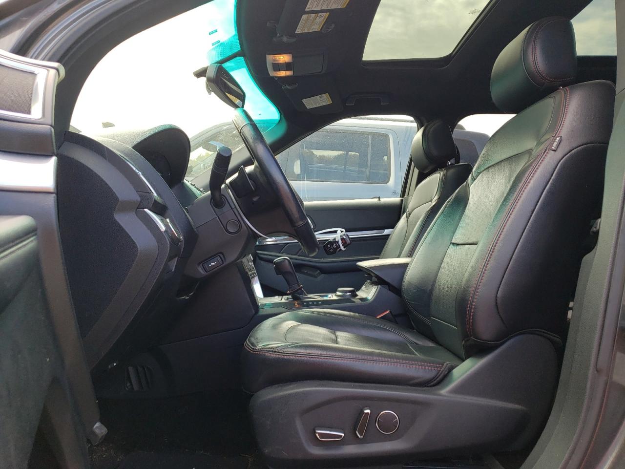 2017 Ford Explorer VIN 1FM5K8GT4HGB48486 Copart auction photo, front end / side damage thumbnail 7