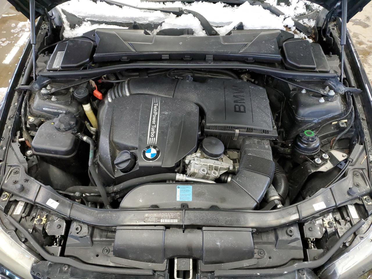 2011 BMW 3er VIN WBAPM5C52BE435581 Copart auction photo, front end / side damage thumbnail 11