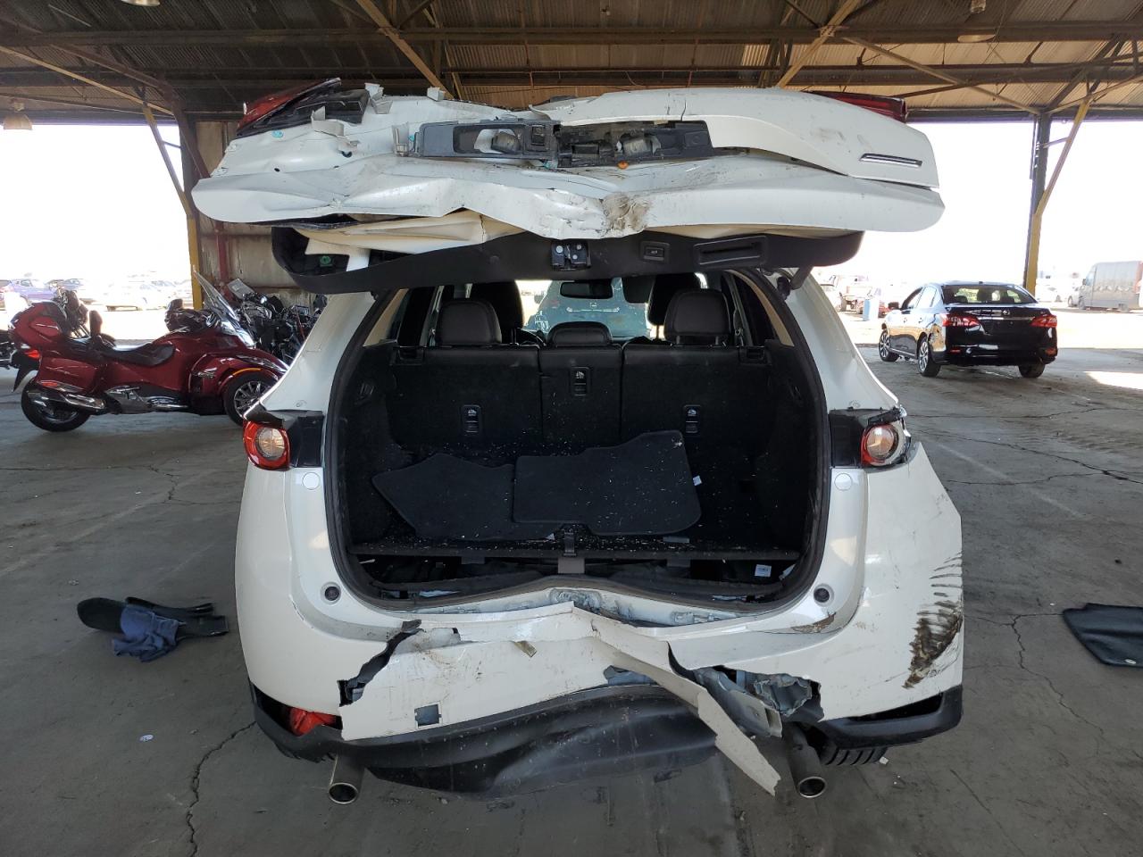 2019 Mazda CX-5 VIN JM3KFADM2K0541152 Copart auction photo, rear end damage thumbnail 6