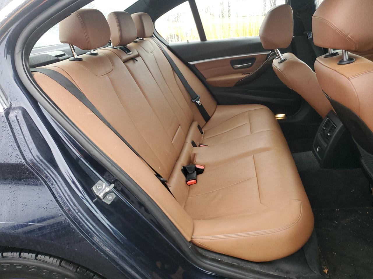 2016 BMW 3er VIN WBA8E9C5XGK644262 Copart auction photo, all over / front end damage thumbnail 10