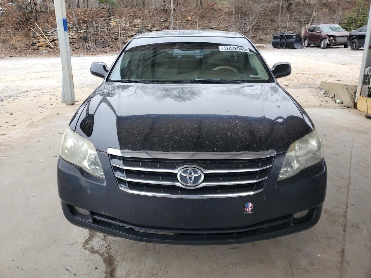 2005 Toyota Avalon VIN 4T1BK36B75U029035 Copart auction photo, rear end damage thumbnail 5