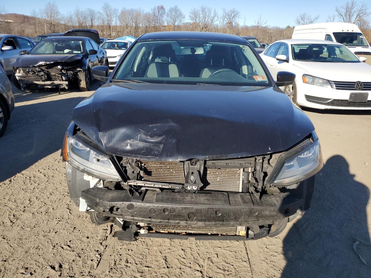 2017 Volkswagen Jetta VIN 3VW2B7AJ2HM339920 Copart auction photo, front end / minor dent/scratches damage thumbnail 5