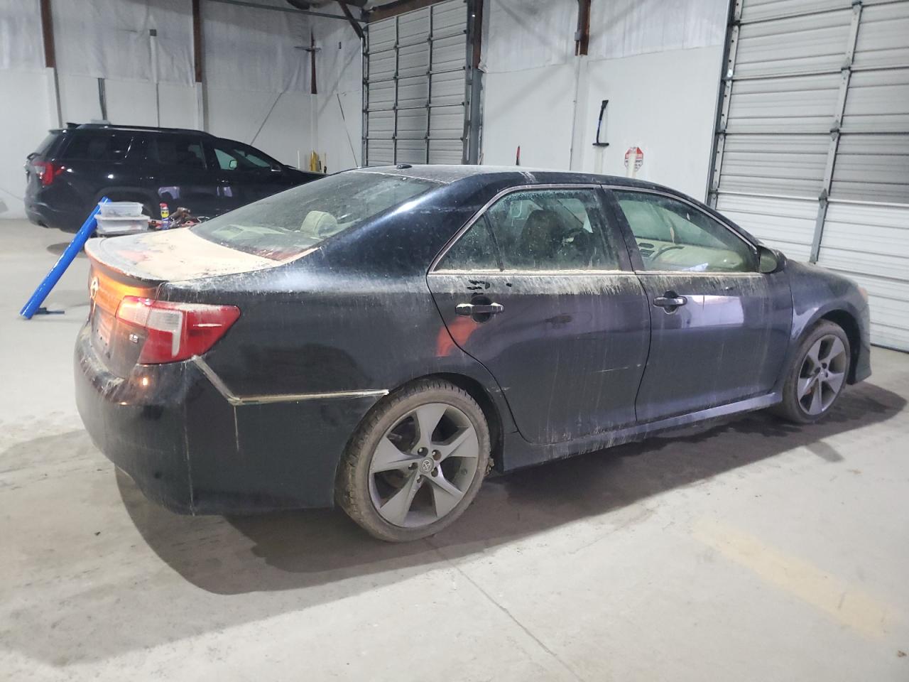 2012 Toyota Camry VIN 4T1BK1FKXCU011422 Copart auction photo, water/flood damage thumbnail 3