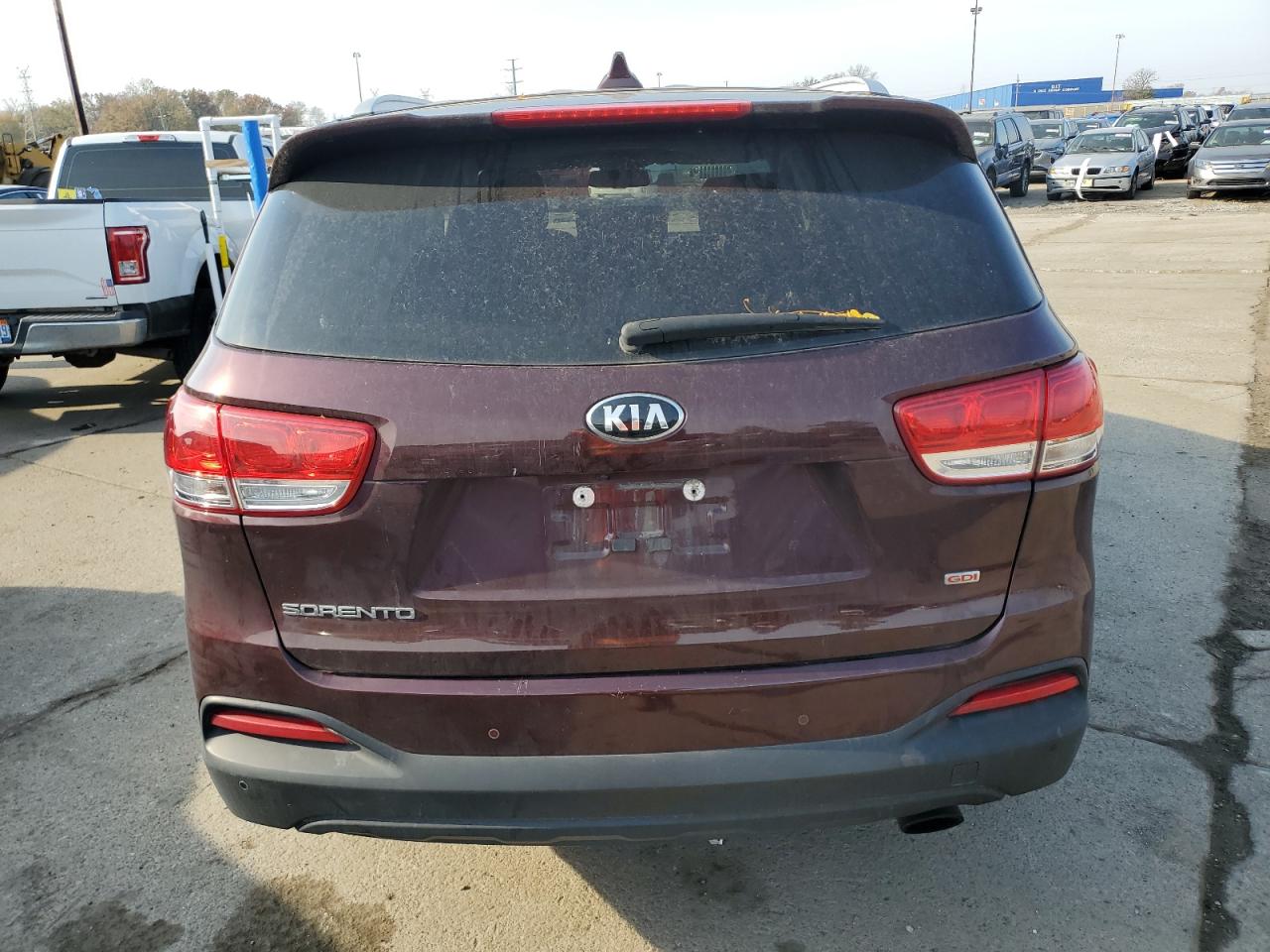 2017 KIA Sorento VIN 5XYPGDA33HG247187 Copart auction photo, side damage thumbnail 6