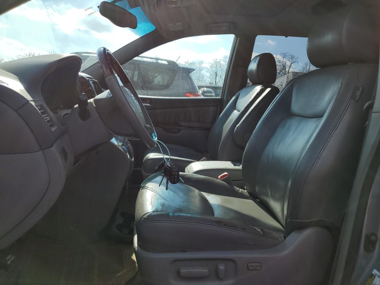 2005 Toyota Sienna VIN 5TDBA22C65S044467 Copart auction photo, side damage thumbnail 7