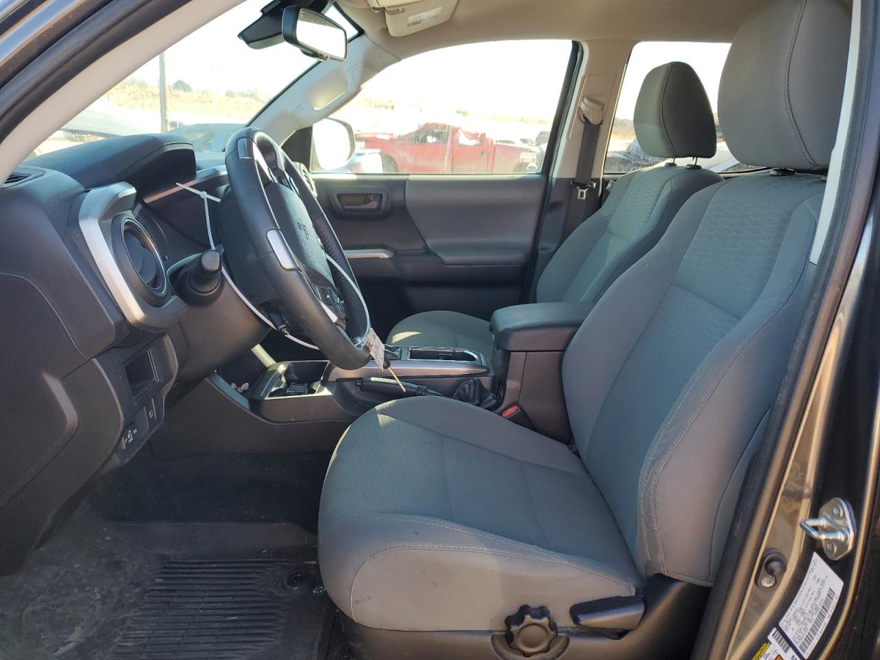 2018 Toyota Tacoma VIN 3TMCZ5AN2JM136641 Copart auction photo, rear end damage thumbnail 7