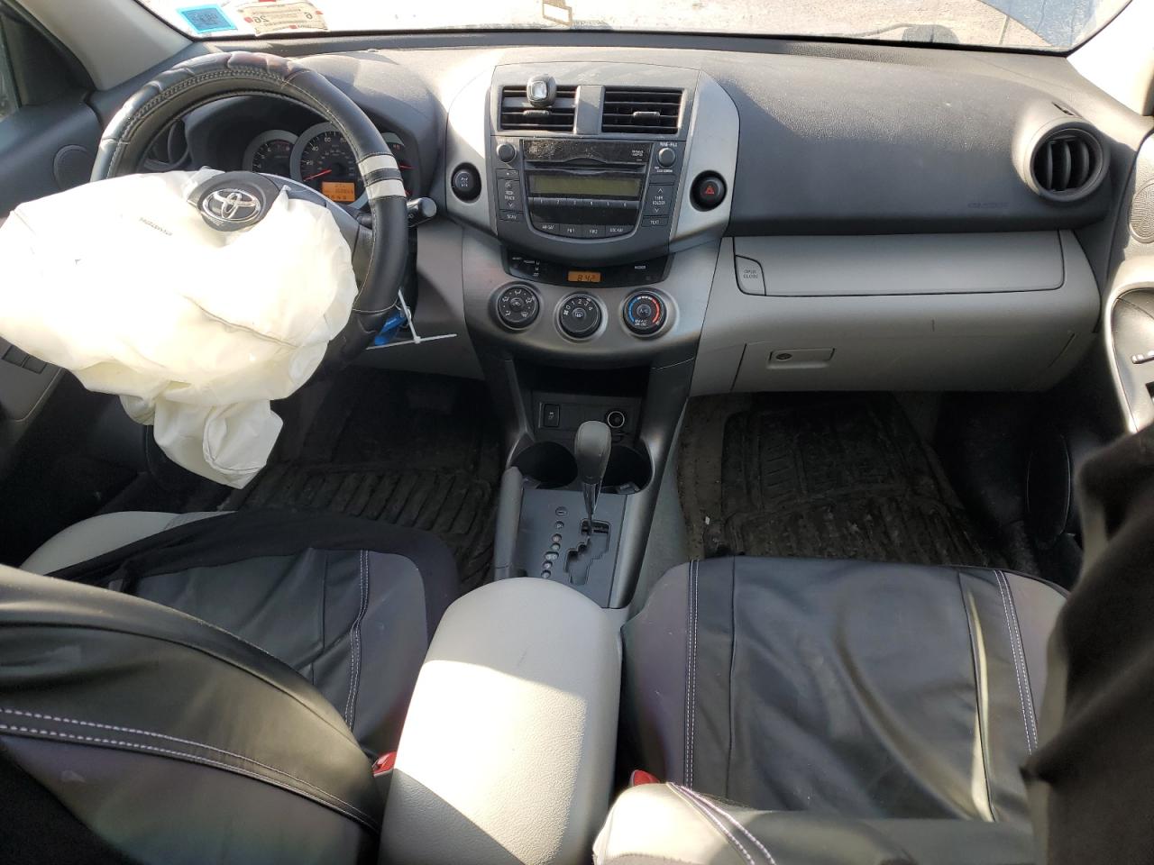 2010 Toyota RAV 4 VIN 2T3BF4DV0AW077470 Copart auction photo, front end damage thumbnail 8